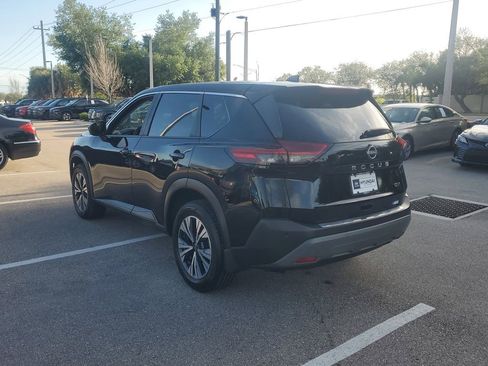 Used 2023 Nissan Rogue SV image 6