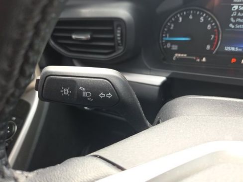 Used 2023 Ford Explorer XLT RWD image 42