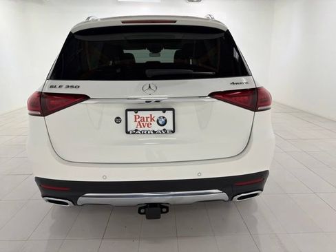 Used 2020 Mercedes-Benz GLE 350 4MATIC image 4