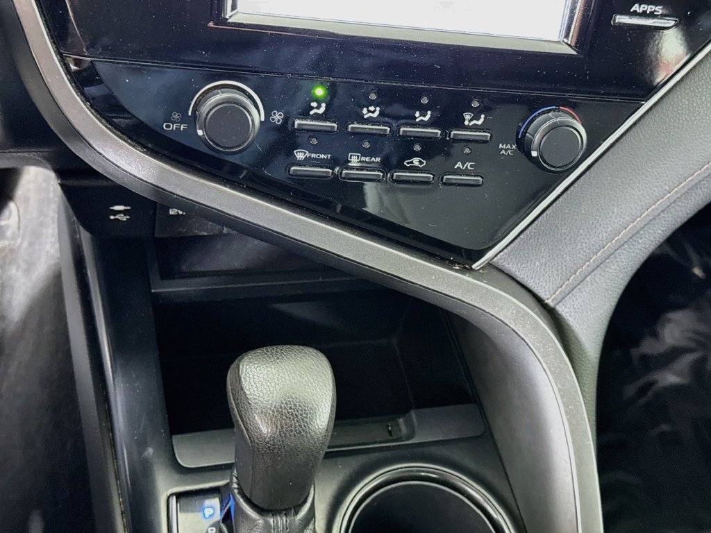 Certified 2018 Toyota Camry LE FWD image 8