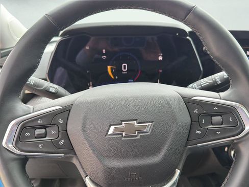 Used 2025 Chevrolet Trax ACTIV w/ Sunroof Package FWD image 14