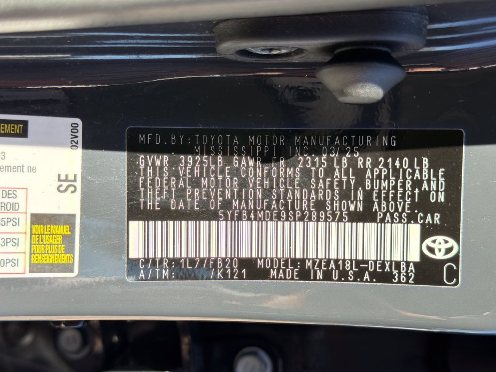 Used 2025 Toyota Corolla LE FWD image 29