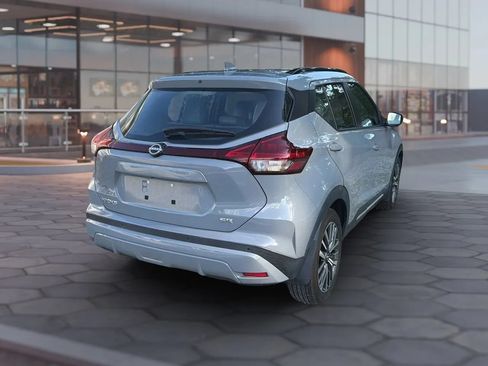 Used 2023 Nissan Kicks SR w/ SR Premium Package FWD image 10