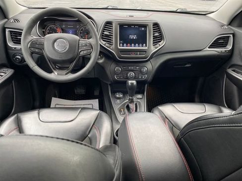 Used 2022 Jeep Cherokee Trailhawk AWD/4WD image 5