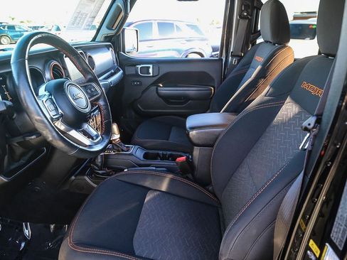 Certified 2022 Jeep Gladiator Mojave w/ Cold Weather Group image 19