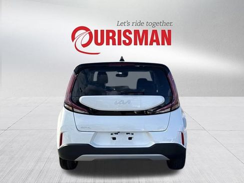 Certified 2023 Kia Soul LX w/ LX Technology Package image 3