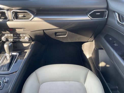 Used 2020 MAZDA CX-5 Touring FWD image 24