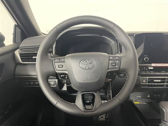 New 2026 Toyota Camry Hybrid AWD/4WD image 13