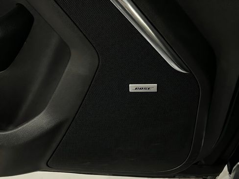 Used 2024 GMC Yukon Denali AWD/4WD image 14