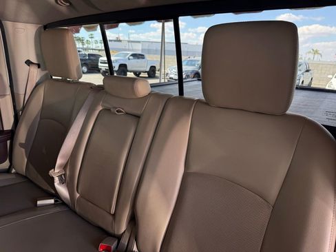 Used 2013 RAM 1500 Laramie w/ Convenience Group RWD image 11