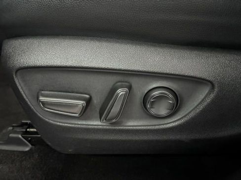 Used 2024 Toyota Grand Highlander XLE image 9