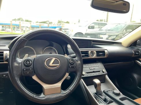 Used 2016 Lexus IS 200t RWD image 15