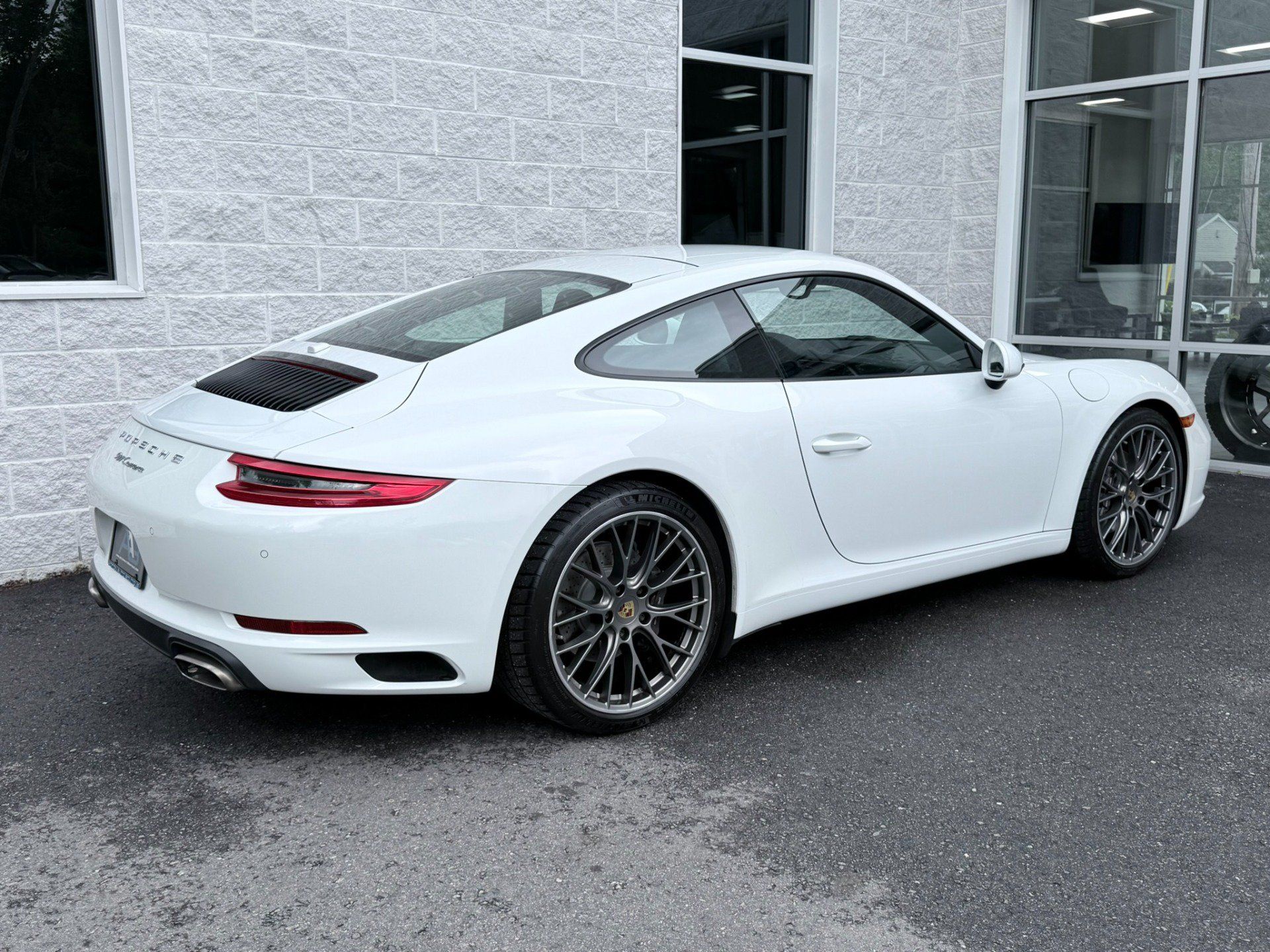 Used 2017 Porsche 911 Carrera 4 AWD/4WD image 31