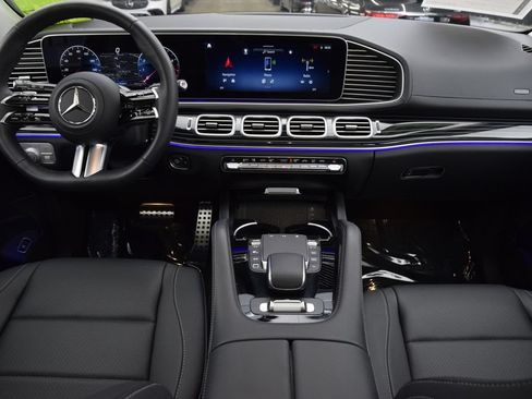Used 2026 Mercedes-Benz GLS 450 4MATIC image 20