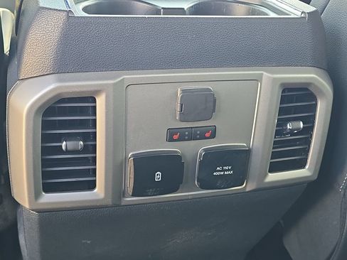 Used 2022 Ford F250 Lariat AWD/4WD image 32