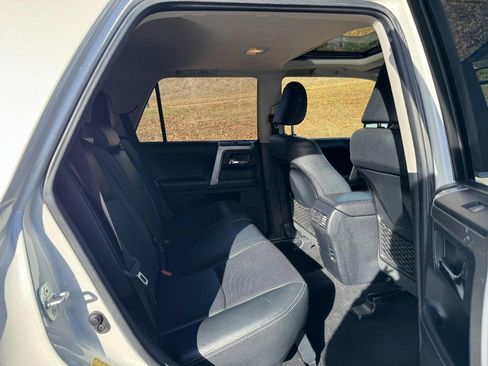 Used 2016 Toyota 4Runner Limited image 10