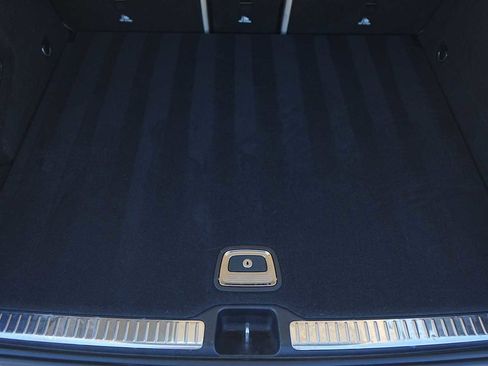 Used 2022 Mercedes-Benz GLC 300 image 27