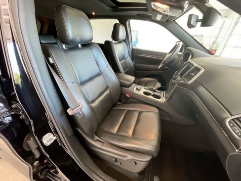 Used 2018 Jeep Grand Cherokee Limited AWD/4WD image 25