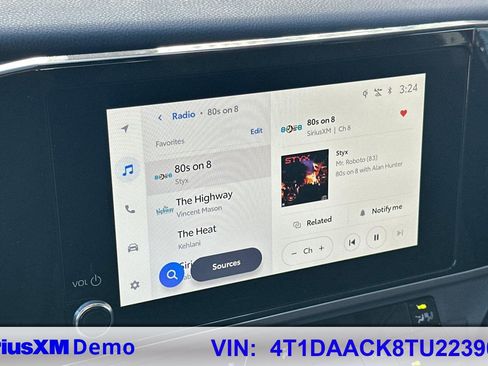 Used 2026 Toyota Camry LE image 27