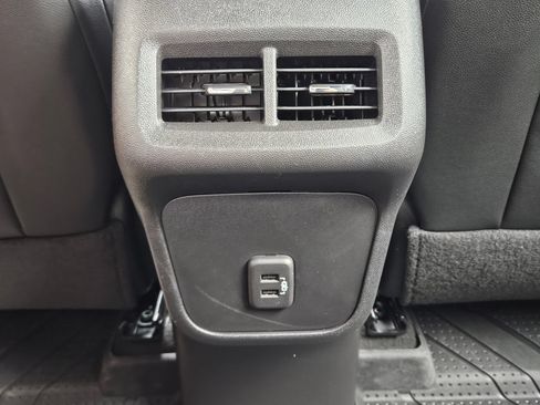 Used 2024 Chevrolet Equinox RS w/ LPO, Floor Liner Package FWD image 27