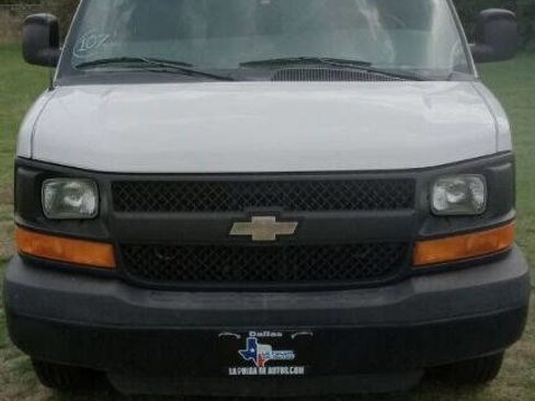 Used 2013 Chevrolet Express 2500 w/ Cold Climate Package image 2