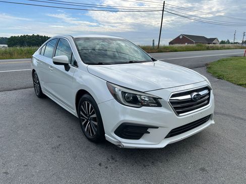 Used 2019 Subaru Legacy 2.5i Premium AWD/4WD image 3