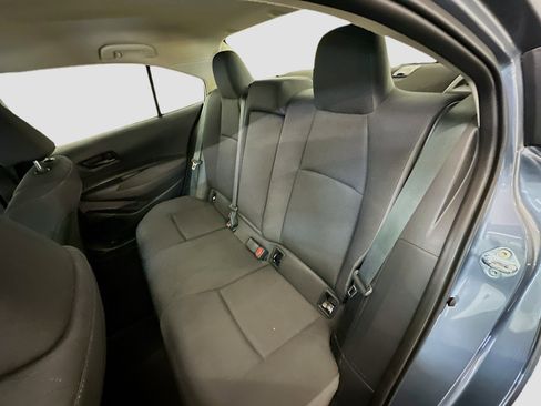 Used 2025 Toyota Corolla LE image 29