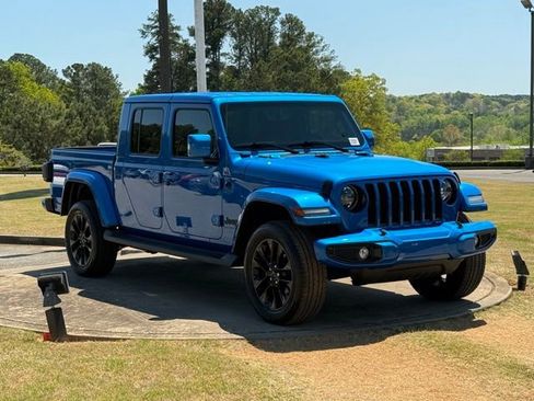 Used 2023 Jeep Gladiator Overland image 9