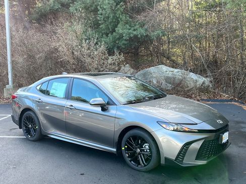 New 2026 Toyota Camry SE w/ Convenience Package image 7