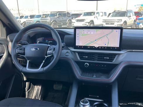 Certified 2025 Ford Explorer ST-Line w/ Premium Package image 25