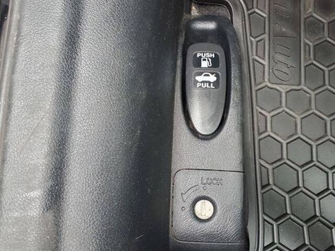 Used 2013 Honda Civic LX image 19