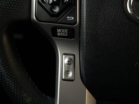 Used 2016 Toyota 4Runner Limited image 22