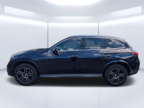 Used 2023 Mercedes-Benz GLC 300 4MATIC image 6