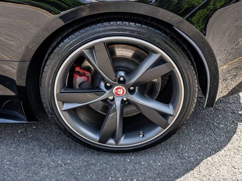 Used 2018 Jaguar F-TYPE R AWD/4WD image 14