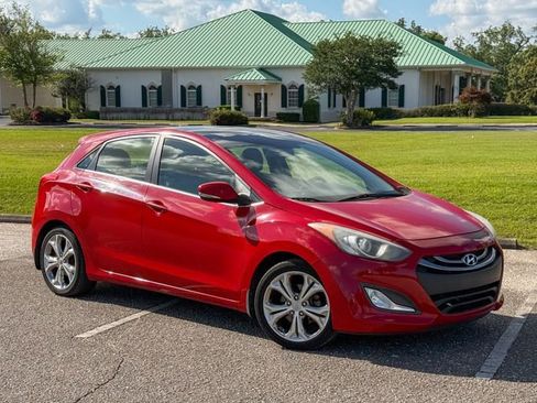 Used 2013 Hyundai Elantra GT w/ Style Pkg FWD image 1