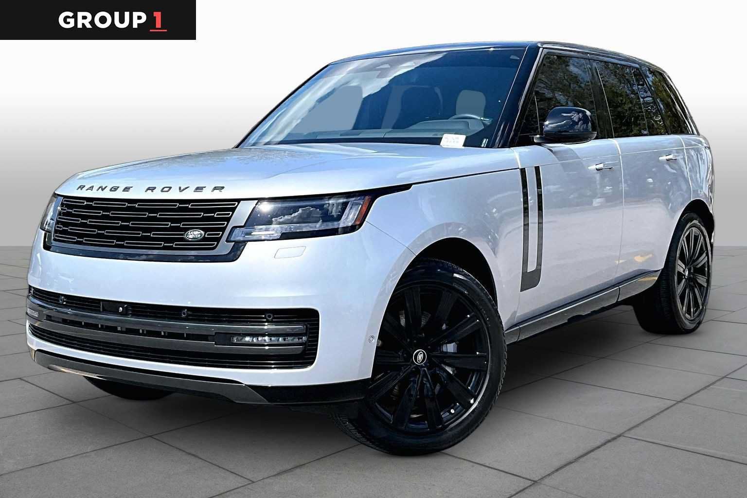 Used 2025 Land Rover Range Rover SE AWD/4WD image 1