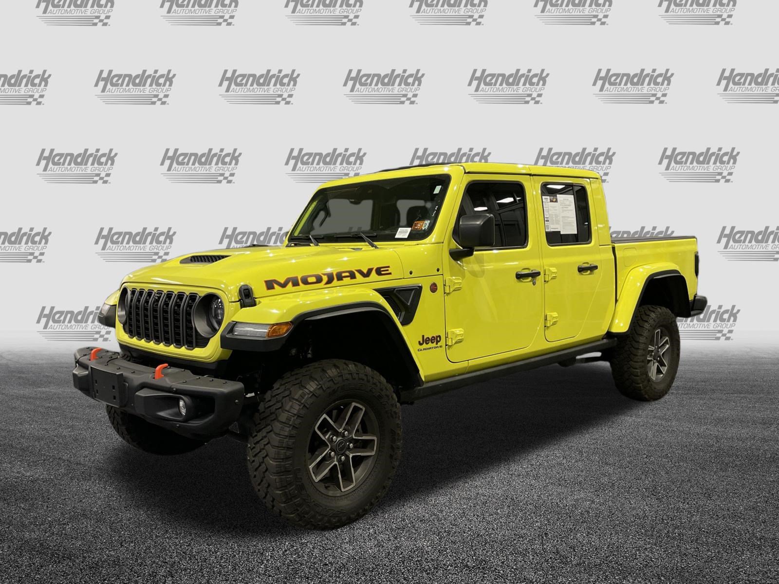 Used 2024 Jeep Gladiator Mojave AWD/4WD image 6