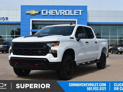 New 2026 Chevrolet Silverado 1500 Custom Trail Boss w/ LPO, Dark Essentials Package