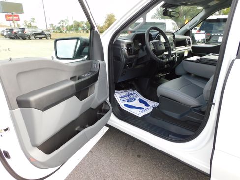 New 2025 Ford F150 XL w/ Equipment Group 103A High image 10