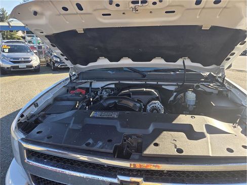 Used 2010 Chevrolet Silverado 1500 LT image 31