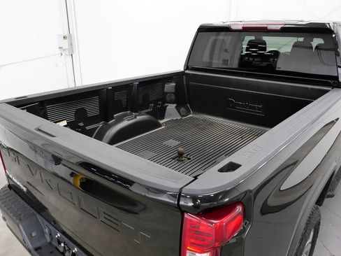 Used 2024 Chevrolet Silverado 2500 Custom w/ Custom Value Package AWD/4WD image 36