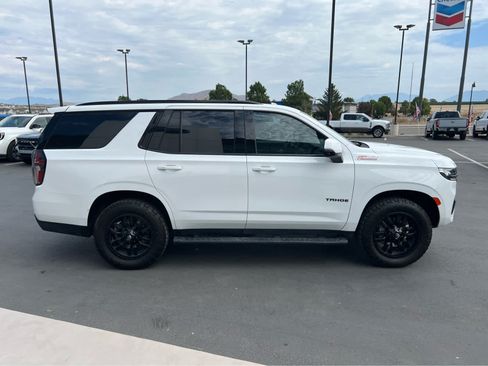 Used 2021 Chevrolet Tahoe Z71 w/ Luxury Package AWD/4WD image 6