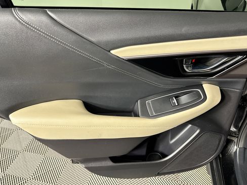 Used 2023 Subaru Outback Limited image 40