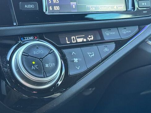 Used 2017 Toyota Prius C Two image 19