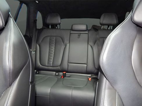 Used 2020 BMW X5 M Competition AWD/4WD image 21