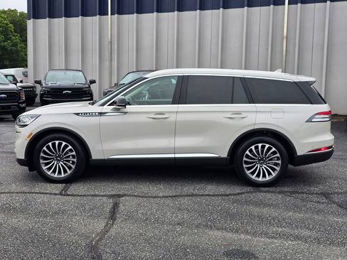 Used 2022 Lincoln Aviator Reserve RWD image 23