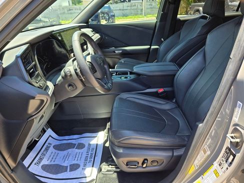 Used 2024 Lexus TX 500h AWD w/ Technology Package image 18