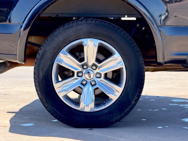 Used 2015 Ford F150 Platinum w/ Equipment Group 701A Luxury AWD/4WD image 6