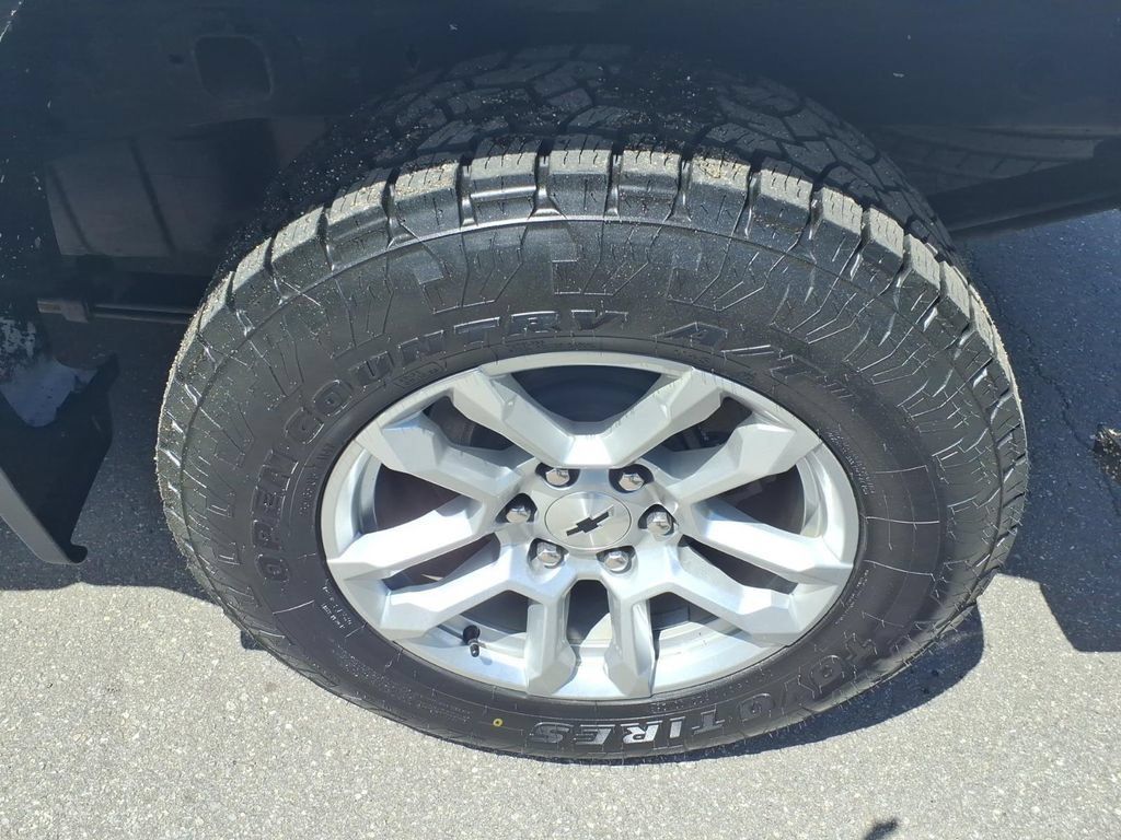 Certified 2023 Chevrolet Silverado 1500 RST AWD/4WD image 9