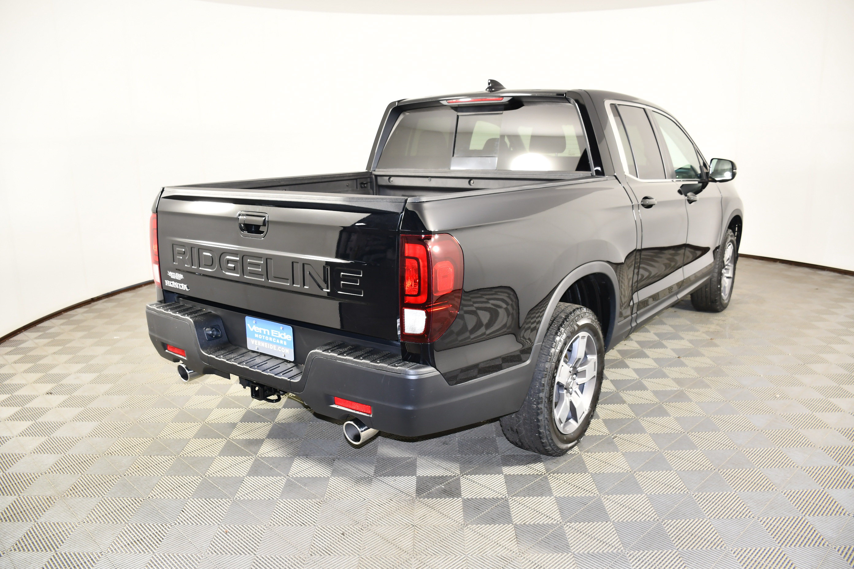 Certified 2024 Honda Ridgeline RTL image 5